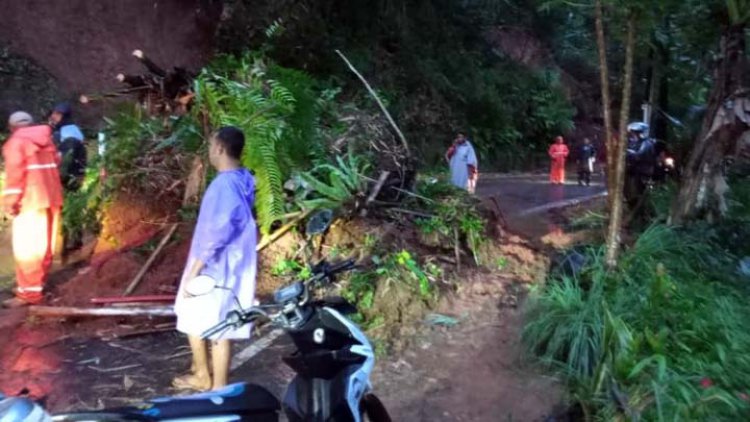 Banjir dan Longsor Landa Tiga Kecamatan di Kabupaten Tasik