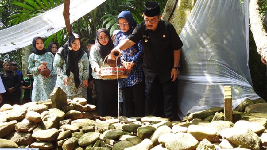 Peringati Hari Jadi ke-382 Kabupaten Ciamis, Forkopimda Ziarah ke Makam Leluhur