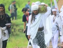 Ritual Ngarumat Hulu Cai Warnai Peringatan Hari Bumi di Tasikmalaya