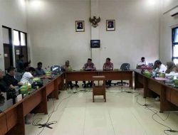 Audiensi dengan Komisi II Soal Pencemaran Lingkungan, Aliansi SBT dan JSI Desak PT PDU Ditutup