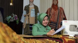 Ny. Almira Try Suhandy MS: Menenun Kreativitas, Merajut Dedikasi dalam Harmoni Estetika