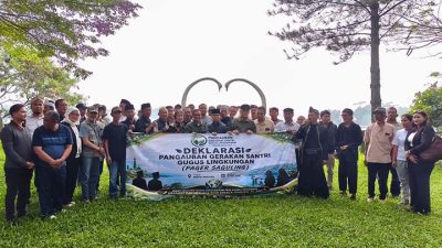 Hari Kebangkitan Nasional, Pager Saguling Deklarasikan Gerakan Santri Penyelamat Lingkungan