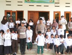 Polisi Lalu Lintas Polres Tasikmalaya Tebar Kepedulian, Santuni Anak Yatim di Padakembang
