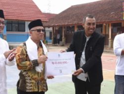 Bupati Cecep dan Wamendikdasmen Tinjau Pembelajaran di SMPN 2 Singaparna