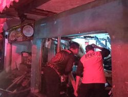 Kebakaran Hanguskan Rumah Dua Lantai di Salawu, Bayi 10 Bulan Selamat dari Maut