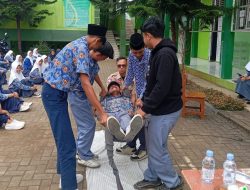 Tagana Masuk Sekolah, Bekali Siswa di Tasikmalaya Pengetahuan Kebencanaan dan Budaya K3