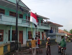 Viral Bendera Merah Putih Disebut Berkibar Setengah Tiang, Ini Penjelasan Warga dan Polisi
