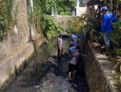 Bidang SDA Keruk Saluran Cidukuh, Cegah Banjir dan Perlancar Kebutuhan Air Area Pertanian