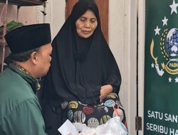 Tak Ingin Lansia Berjuang Sendiri, Yayasan Padi Salurkan Bantuan untuk Mak Entin